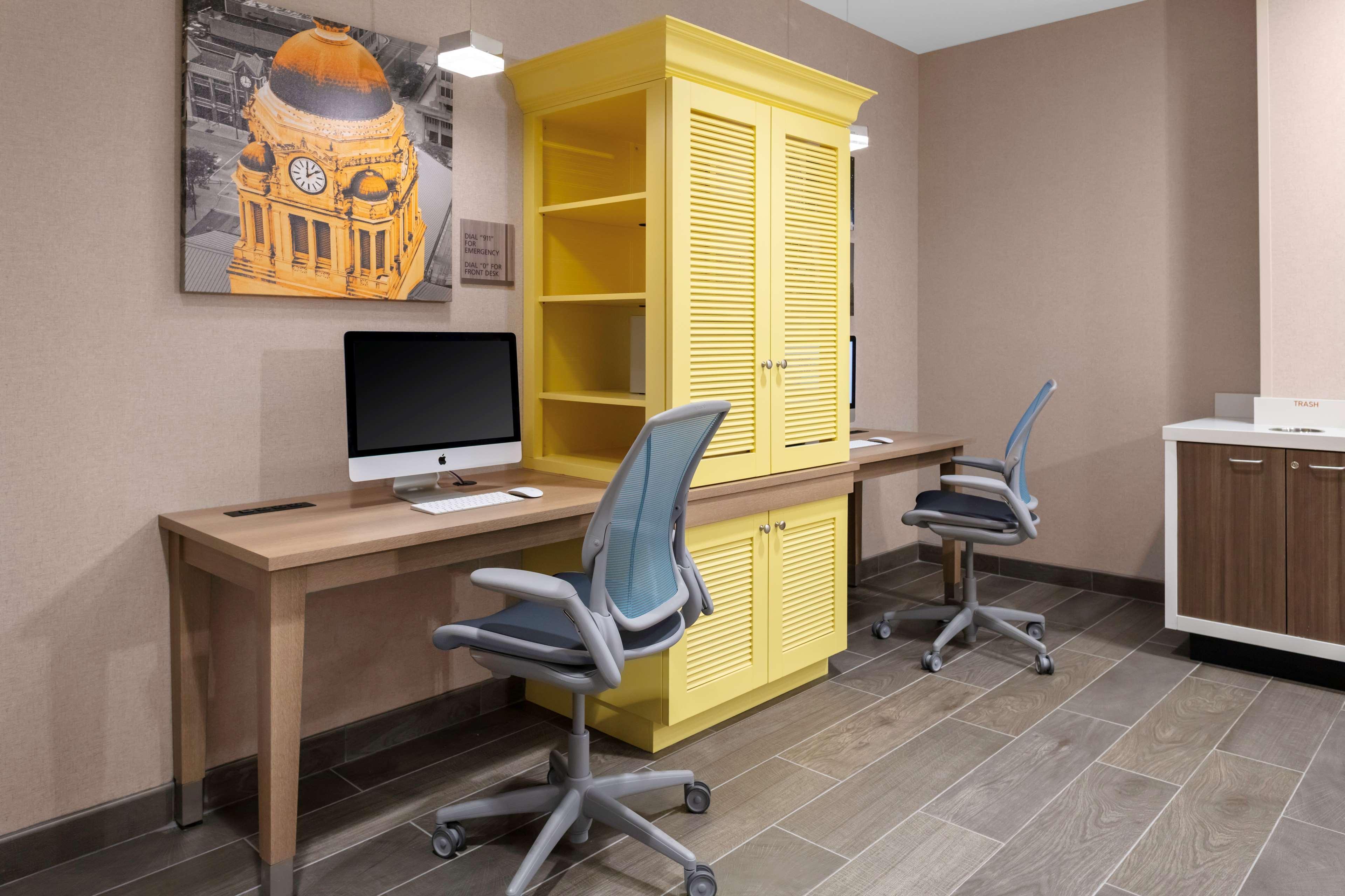 Home2 Suites By Hilton Fort Wayne North Sunnybrook Acres ภายนอก รูปภาพ
