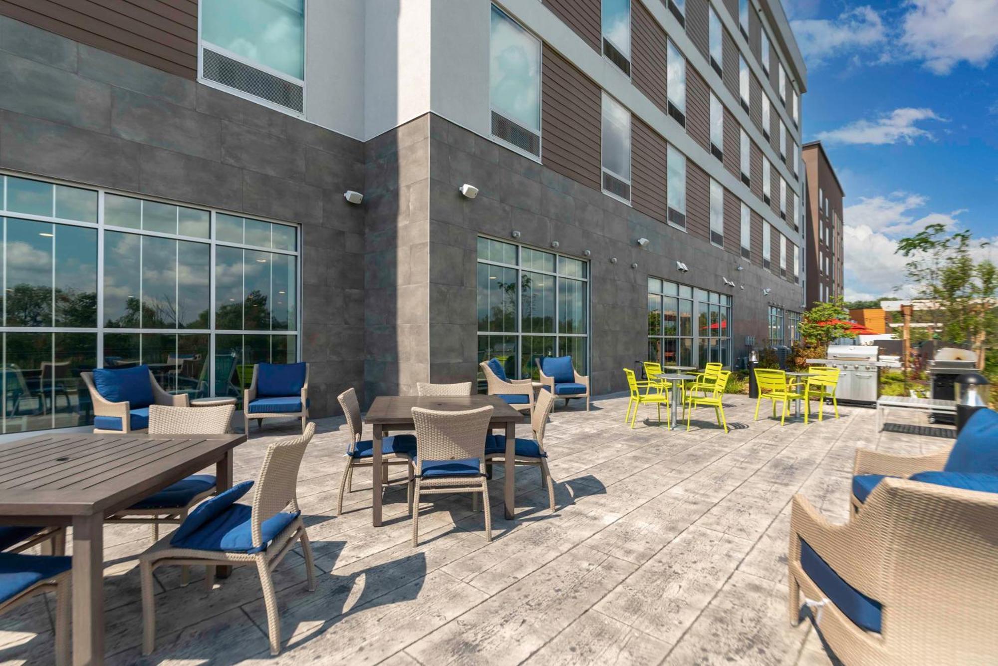 Home2 Suites By Hilton Fort Wayne North Sunnybrook Acres ภายนอก รูปภาพ