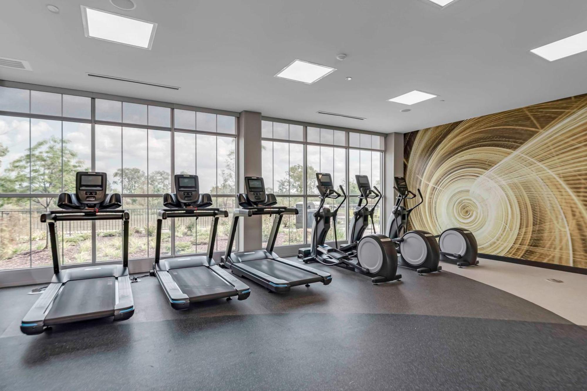 Home2 Suites By Hilton Fort Wayne North Sunnybrook Acres ภายนอก รูปภาพ