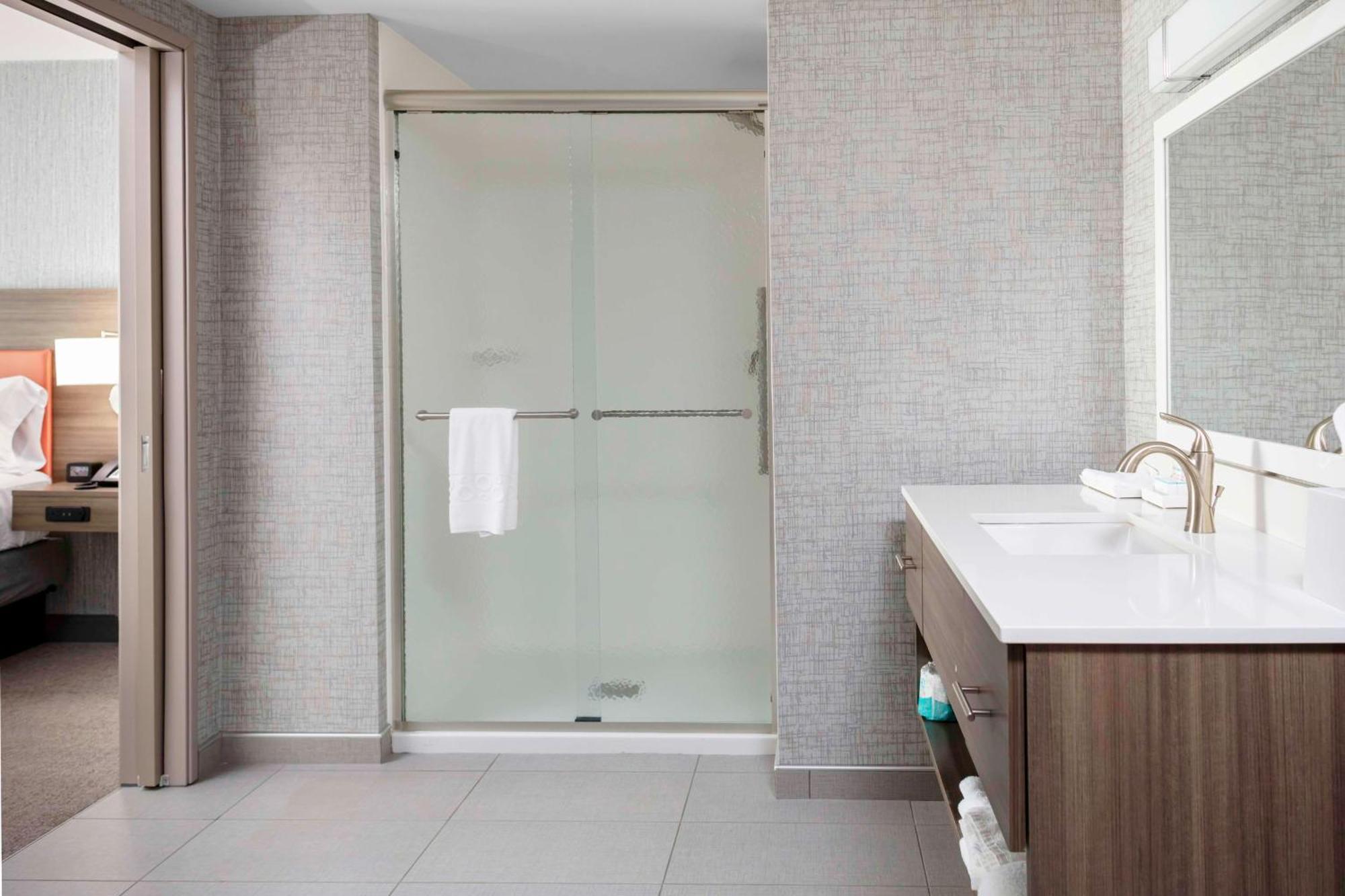 Home2 Suites By Hilton Fort Wayne North Sunnybrook Acres ภายนอก รูปภาพ